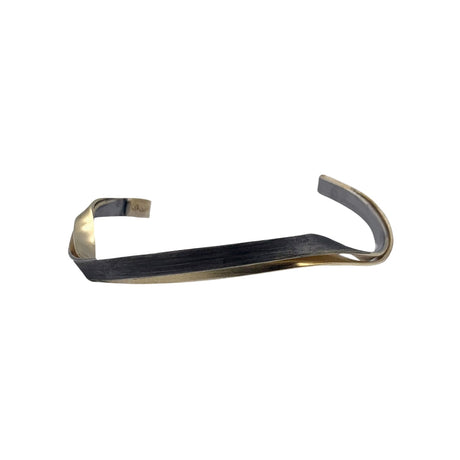 Buy Chant Arzo Cuerpo Twisted Cuff Bracelet Online for Women | Boom & Mellow UAE