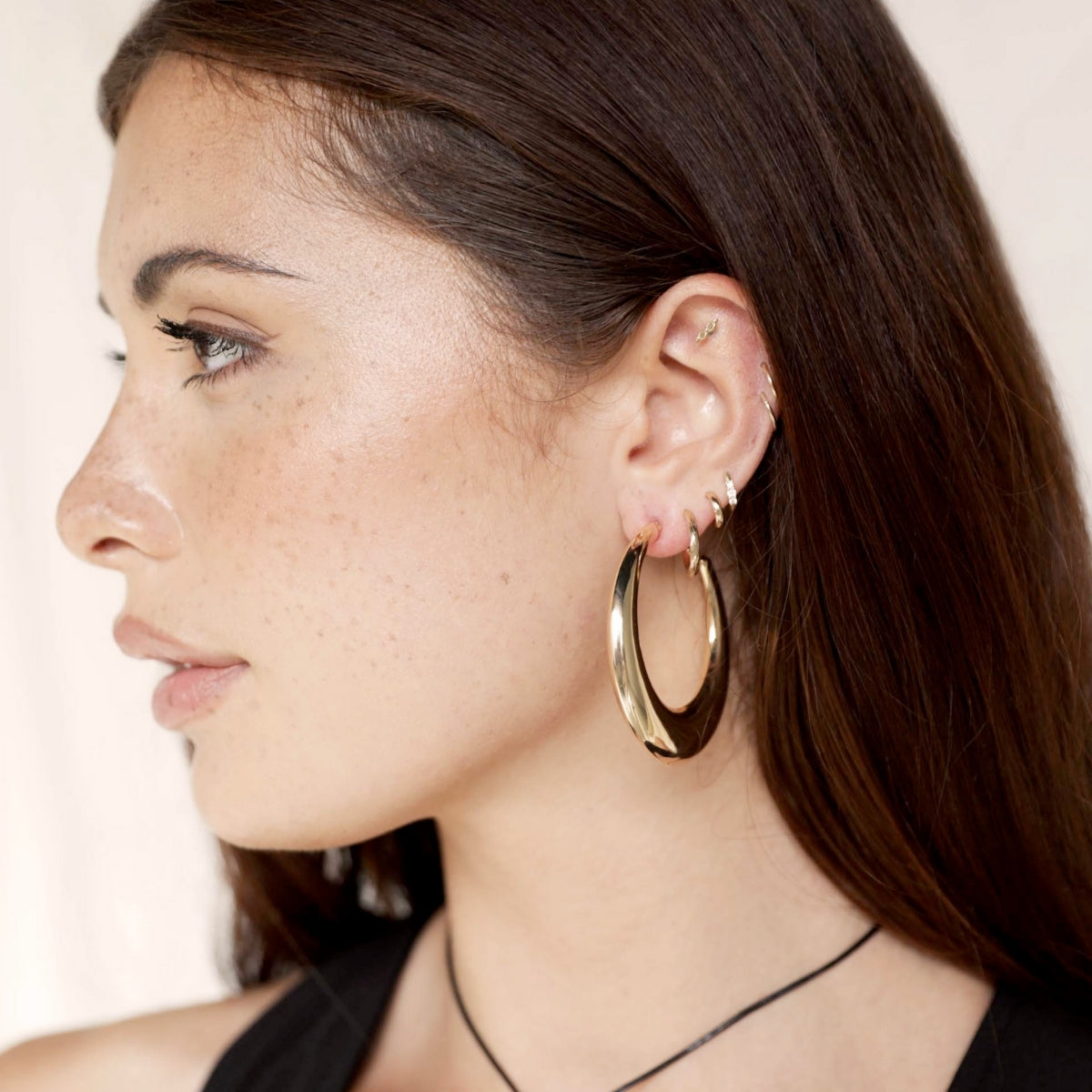 Buy Ettika The Essential Hoop Earrings Online for Women | Free 3-Hour Delivery in Dubai | Boom & Mellow UAE